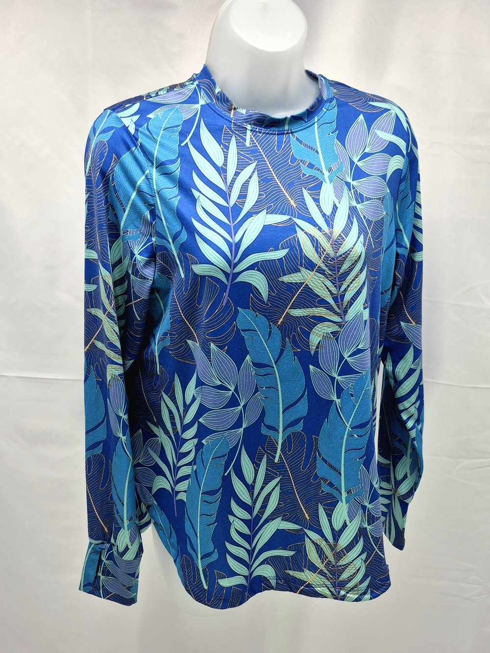 NWOT Realtree Fishing Performance Tee Watergarden Aqua Small SPF Coastal Swim